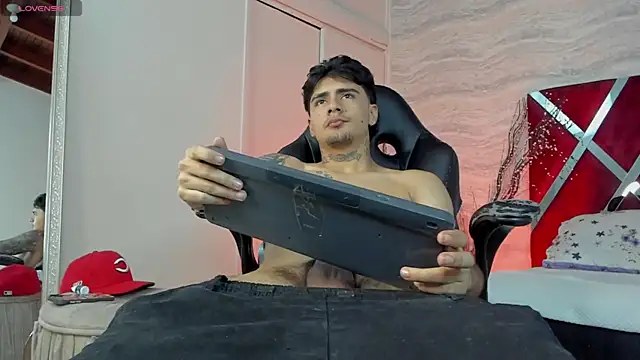 JamesDeker webcam