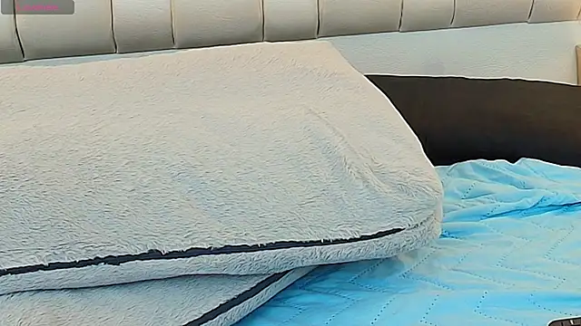 Tina_Holden webcam