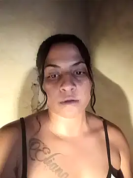 Giselabrunette25 webcam