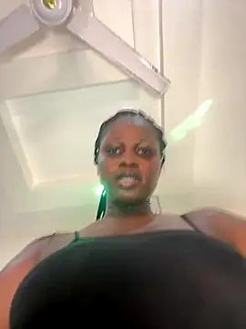 t-Booty_risky_