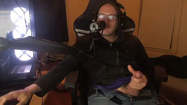 chicostick413 webcam