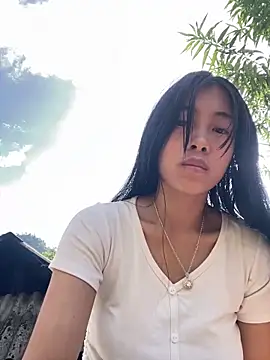 LylyOx9 webcam