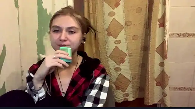 ArianeBhayani webcam