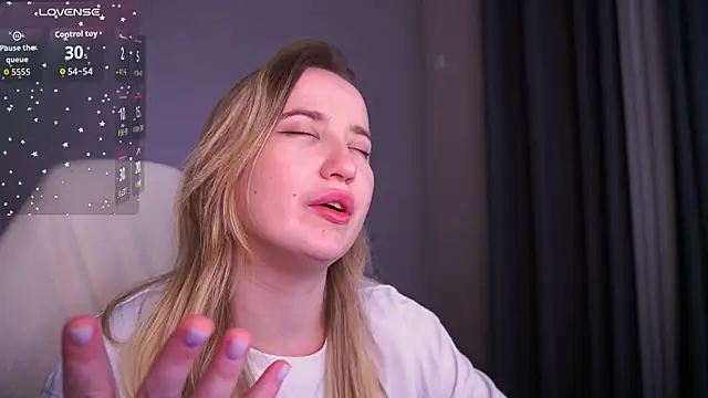 SofieBloom webcam