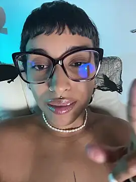 LollaByer webcam