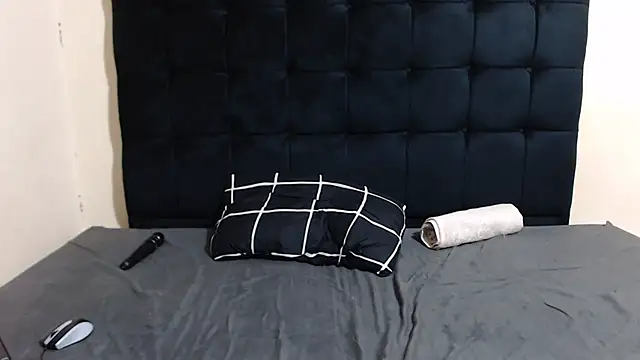 Violettx25 webcam