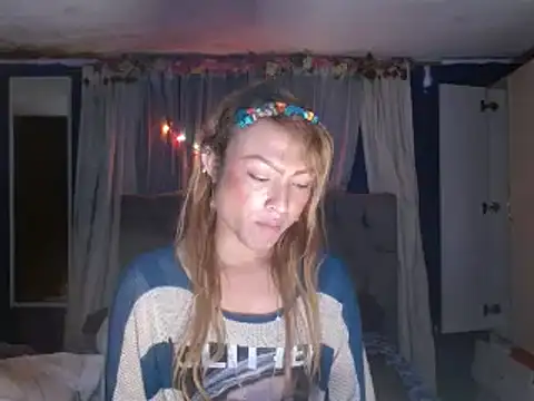 skarleth_hot21 webcam