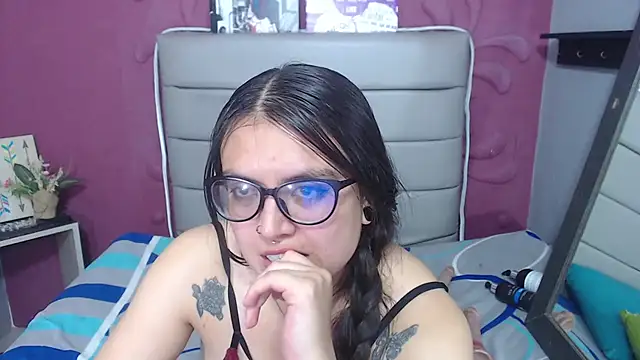 Cailing_Zu webcam