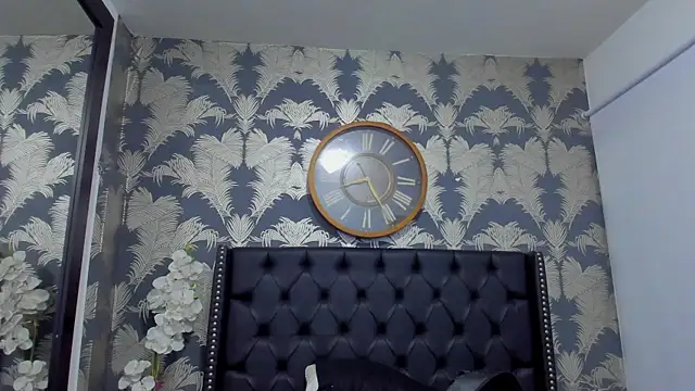 Kitty_Pridee webcam