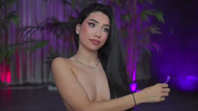 GinaValentinna webcam
