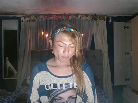 Skarleth_hot21