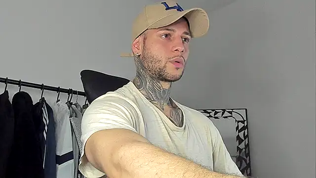 _jamesleandros1 webcam