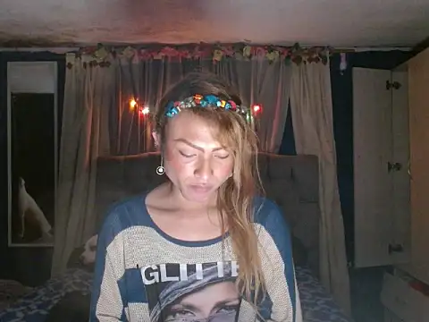 skarleth_hot21 webcam