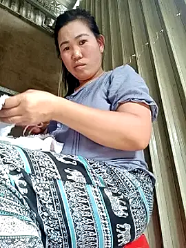Live sex cam of jienrrr