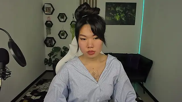 LunaPurrr webcam