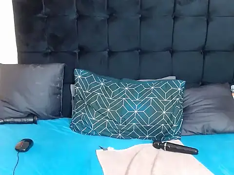 CaramelBootty webcam