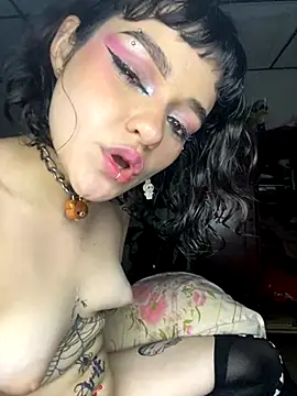 venusdemilo_55 - VenusDeMilo_55's free webcam - UK Sex Cams