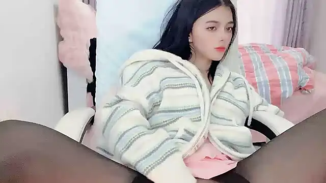 Eloise131499 webcam