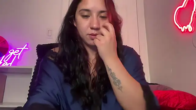 nina_lovez webcam