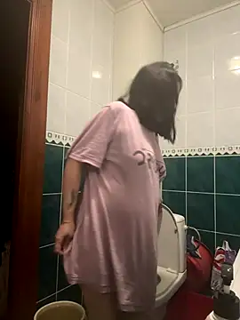 Naughtbaby_2025 webcam