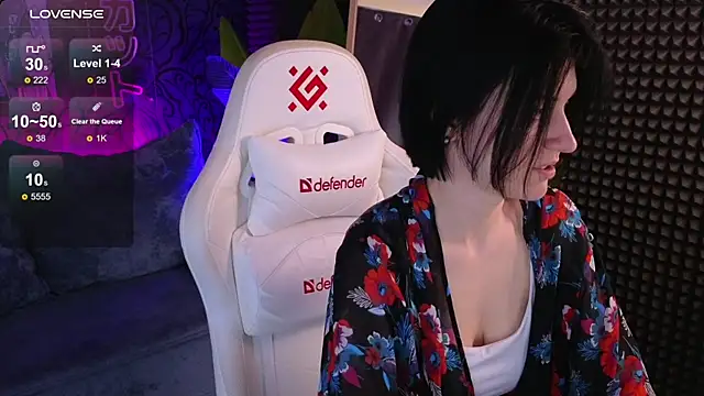 roxy_riot_