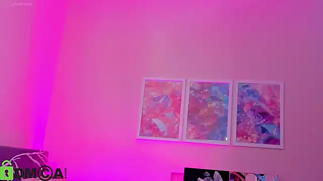 Sara_Robinson webcam