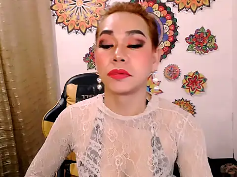 xxMistressWildKimxx webcam