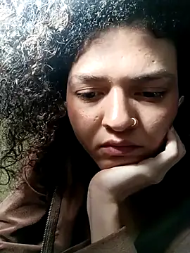Larissinhamm webcam