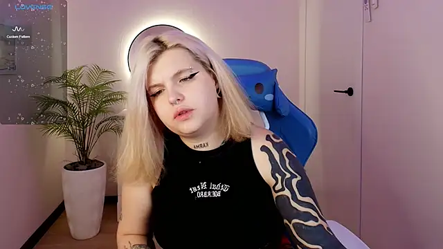 Shad0wPurr webcam
