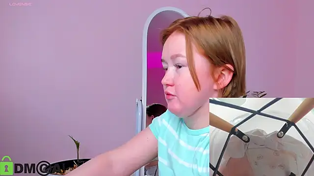Sara_Robinson webcam