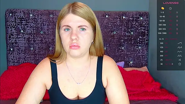 NoraBigAss webcam