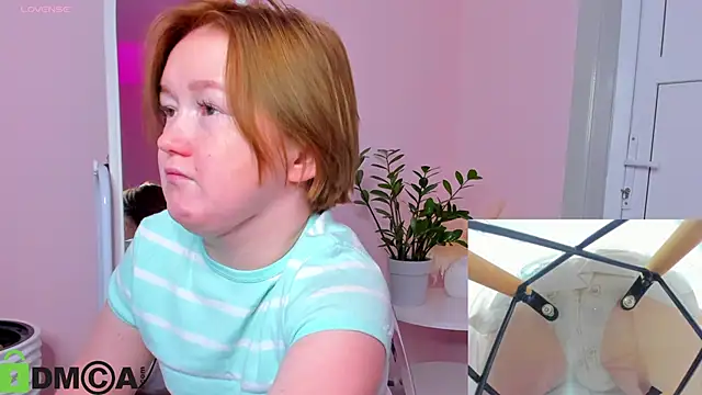 Sara_Robinson webcam