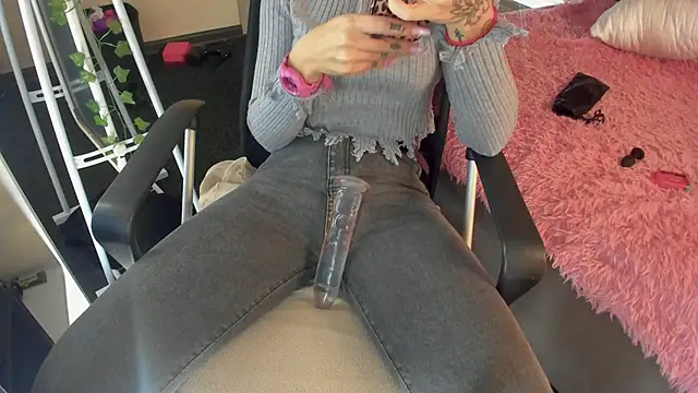 Kira_Key