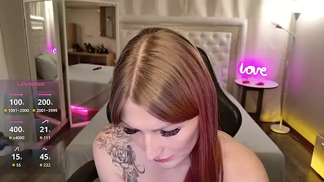 Alice_on_fire webcam