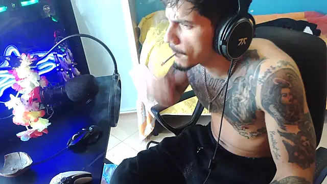 Badboyi1997 webcam