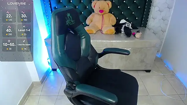 Sarah_evansm webcam
