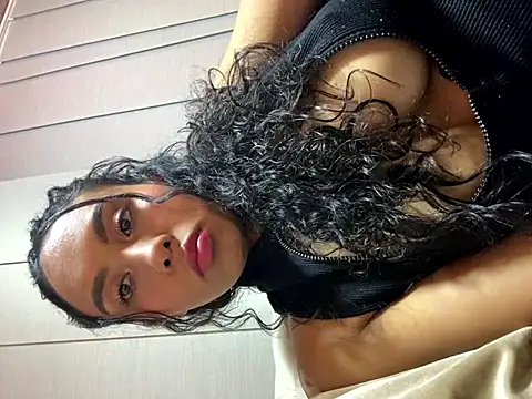 Tatiana_18pink webcam