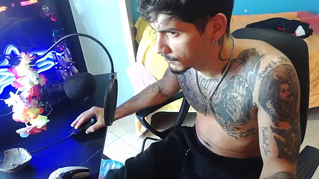 Badboyi1997 webcam