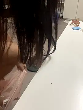 Mina048 webcam