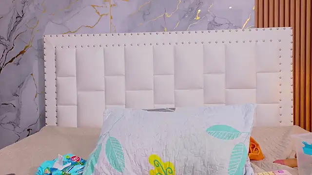 naughty_ebonyy webcam
