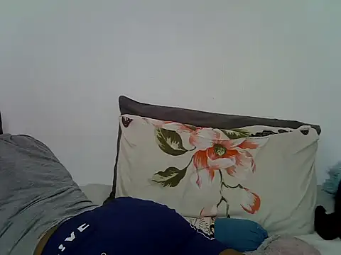 CrystalMelanin webcam