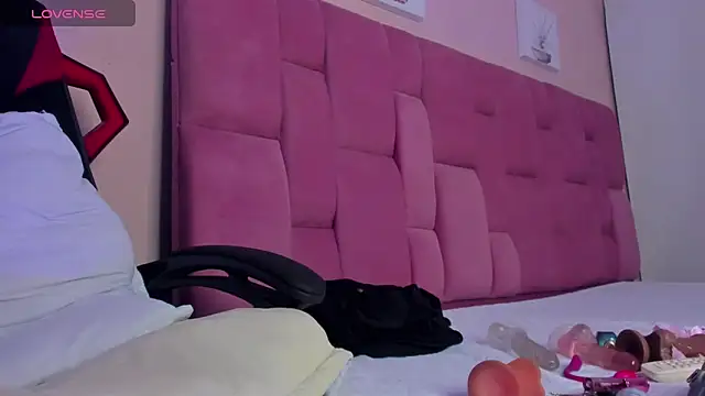 CHANELL_11INCHES webcam