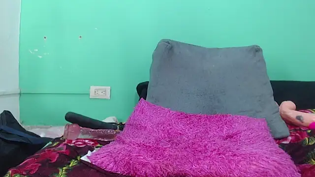 avaleri_cherry webcam