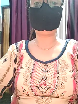 Aishwaryaa_69 webcam