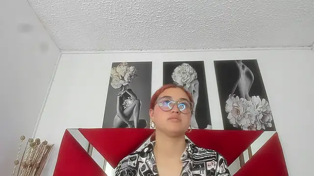 Adara_velvet