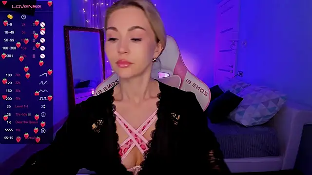 AdeleRoberts webcam