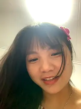 Emlyly-18 webcam