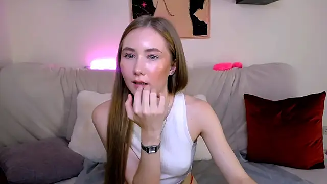 EllyColins webcam