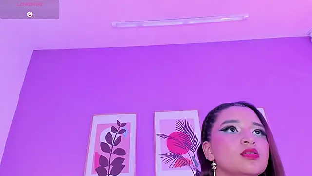 Bela_Jones webcam