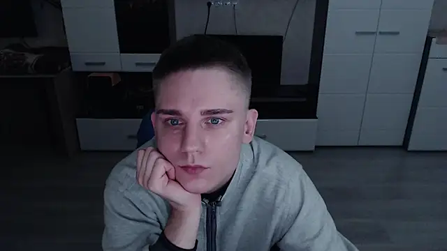 angryzan webcam